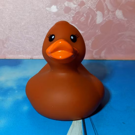 Enamel Little Yellow Duck Pinch Childrens Bathing Water Toys Sound Duck